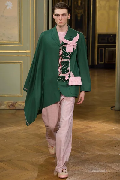 Look 35